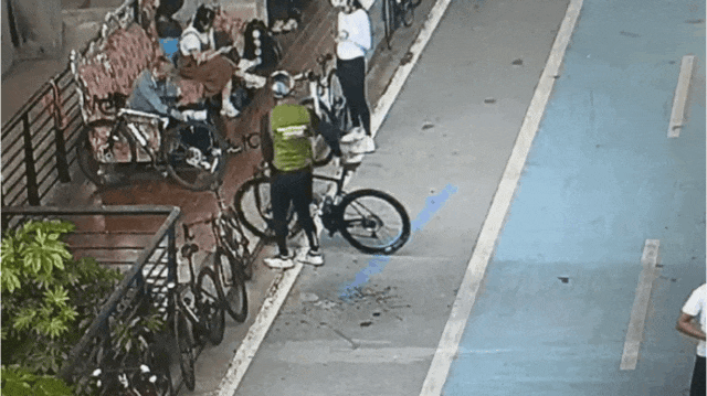 6639622b5f92b.gif